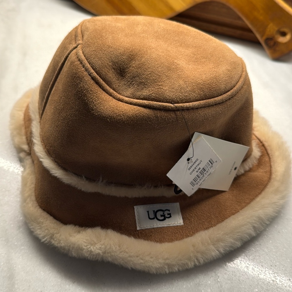 Ugg Shearling Bucket Hat S NWT